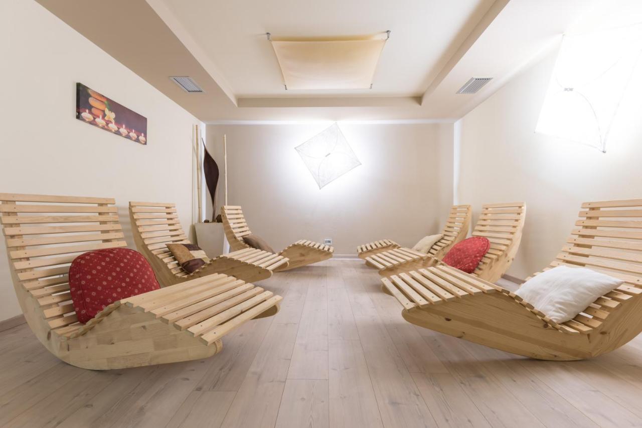 Hotel Crepei Поца ди Фаса Екстериор снимка