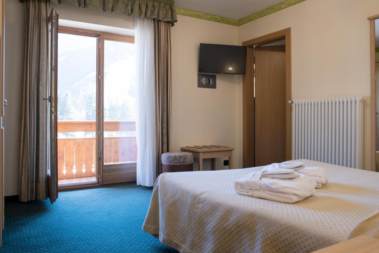 Hotel Crepei Поца ди Фаса Екстериор снимка