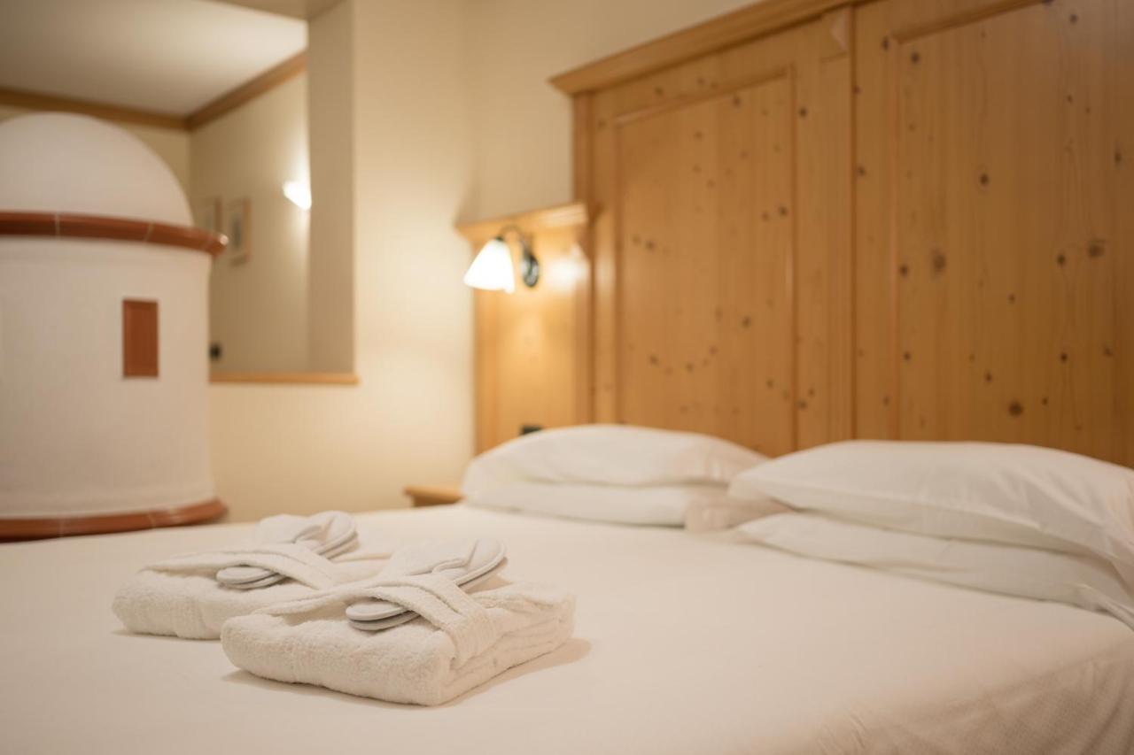 Hotel Crepei Поца ди Фаса Екстериор снимка