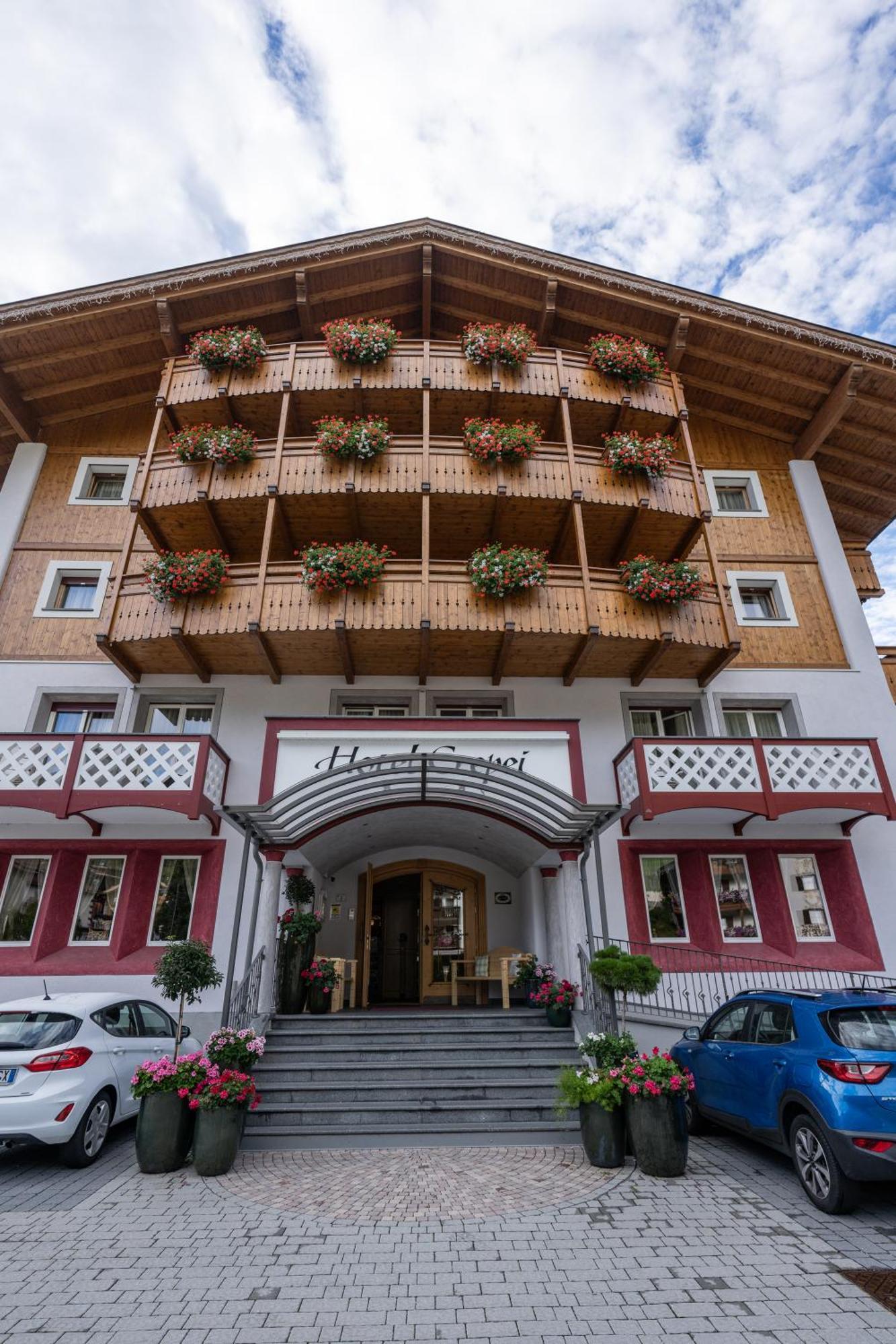 Hotel Crepei Поца ди Фаса Екстериор снимка
